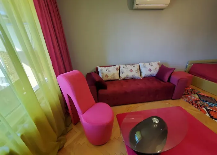 Apartment свежест и уют център безплатен паркинг релакс