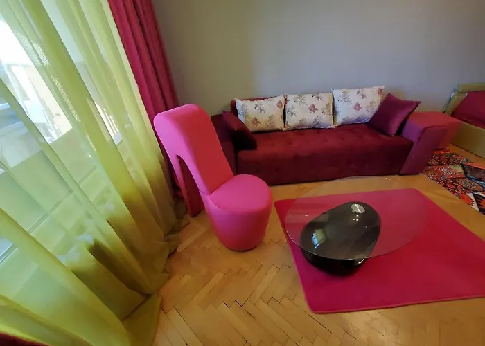 Apartment свежест и уют център безплатен паркинг релакс