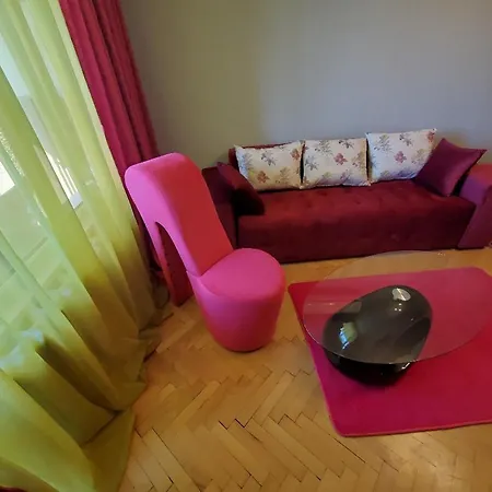 Apartment свежест и уют център безплатен паркинг релакс